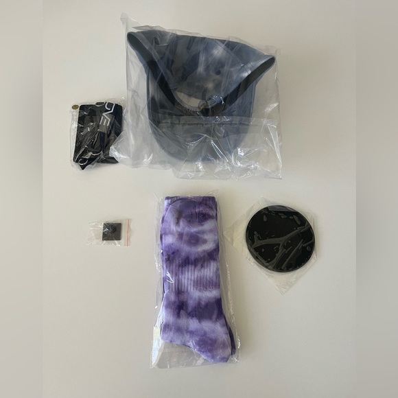 Bundle of Cannabis Branded Merch Accessories- Pin, socks, hat, & more NWOT - Picture 2 of 14